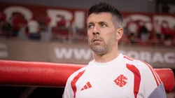 Paulo Pezzolano técnico do Internacional durante partida contra o Palmeiras. Foto: Maxi Franzoi/AGIF