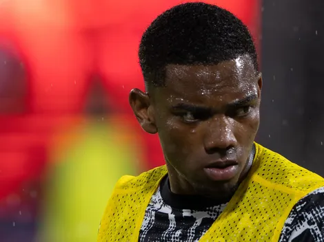 Corinthians só vai ouvir propostas por André no meio do ano