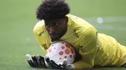 Hugo Souza acelera a história no Corinthians e entra em patamar reservado aos ídolos - Foto Mateus BonomiAGIF