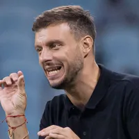 Botafogo ouve cobrança pública de Anselmi sobre a necessidade urgente de contratar