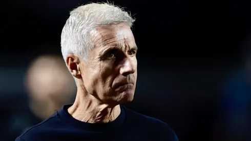 SP – SAO PAULO – 11/02/2026 – BRASILEIRO A 2026, SAO PAULO X GREMIO – Luis Castro tecnico do Gremio durante partida contra o Sao Paulo no estadio Morumbi pelo campeonato Brasileiro A 2026. Foto: Marcello Zambrana/AGIF