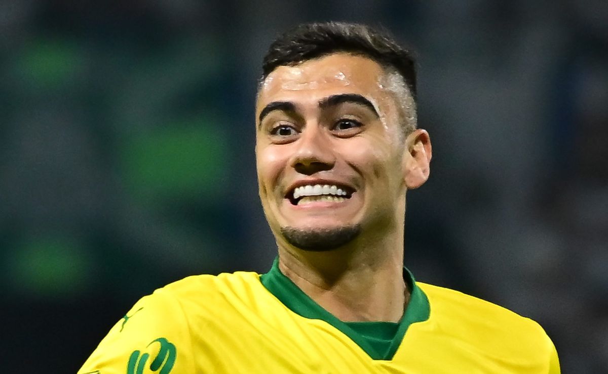 Andreas Pereira causa revolta no Corinthians após declaração sobre pênalti e Palmeiras vê ‘exagero’ do caso