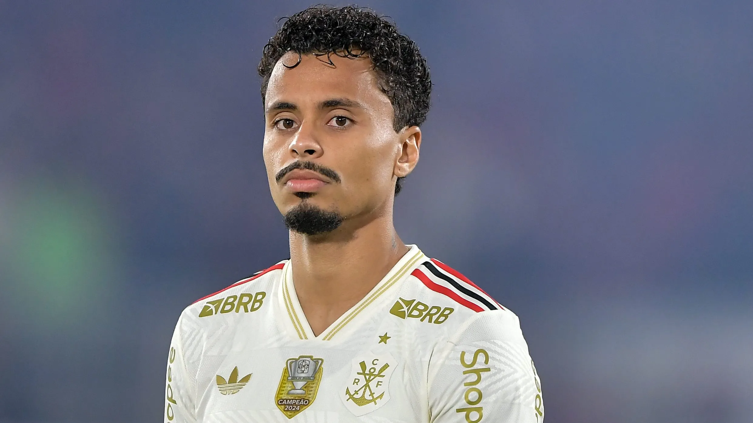 Allan não vinha sendo aproveitado no Flamengo - Foto: Thiago Ribeiro/AGIF.