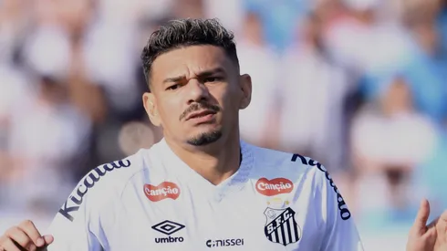 SP – SAO PAULO – 17/08/2025 – BRASILEIRO A 2025, SANTOS X VASCO – Tiquinho Soares jogador do Santos durante partida contra o Vasco no estadio Morumbi pelo campeonato Brasileiro A 2025.