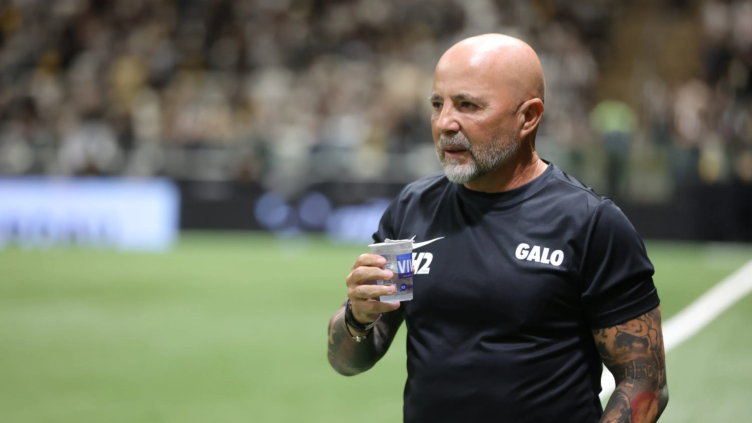 Problemas internos causaram saída de Sampaoli - Foto: Gilson Lobo/AGIF.