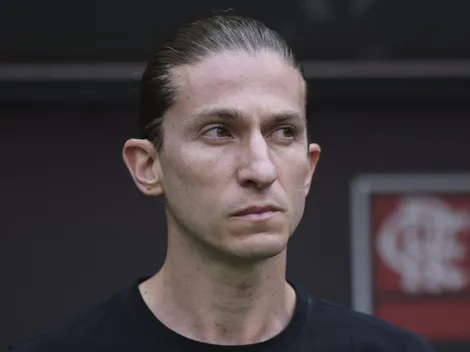 Filipe Luís escala time sem um '9' fixo e Flamengo perde do Lanús