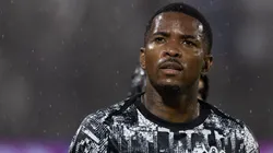 Cacá, do Corinthians, foi descartado pelo Santos, mas há zagueiro chegando à Vila Belmiro por empréstimo