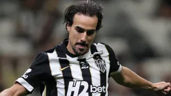 Meio-campista deu a sua opinião - Foto: Gilson Lobo/AGIF.