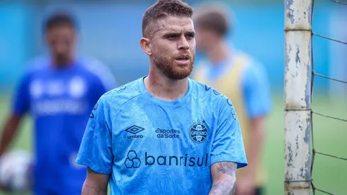 Cuéllar está sem espaço com Luís Castro e interessa a América de Cali – Foto: Lucas Uebel/GFPA