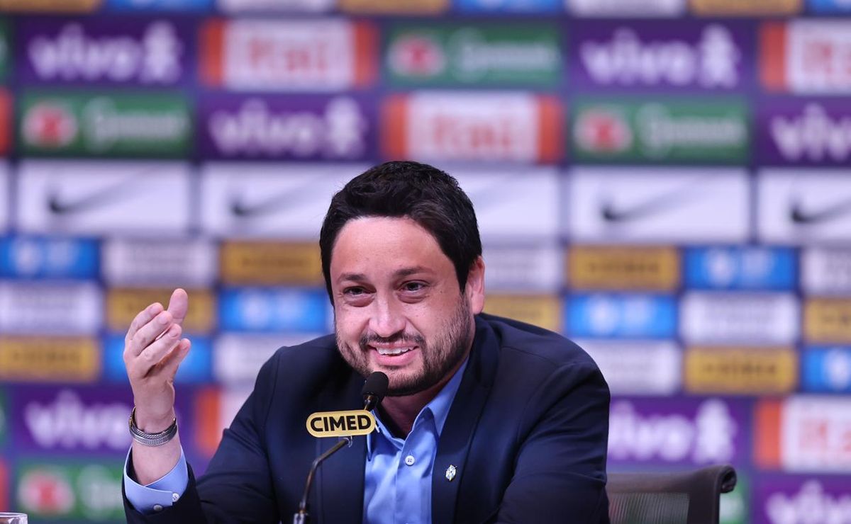 Corinthians domina convocação de Arthur Elias para a Seleção Brasileira