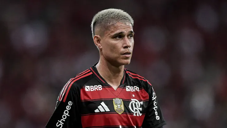 Luiz Araújo em partida pelo Flamengo
