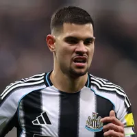 Bruno Guimarães sofre séria lesão muscular segundo F. Romano