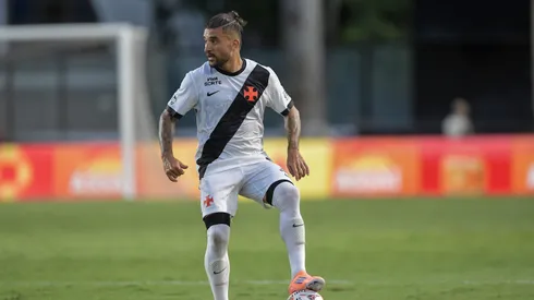 RJ – RIO DE JANEIRO – 18/01/2026 – CARIOCA 2026, VASCO X NOVA IGUACU – Victor Luis jogador do Vasco durante partida contra o Nova Iguacu no estadio Sao Januario pelo campeonato Carioca 2026. Foto: Thiago Ribeiro/AGIF