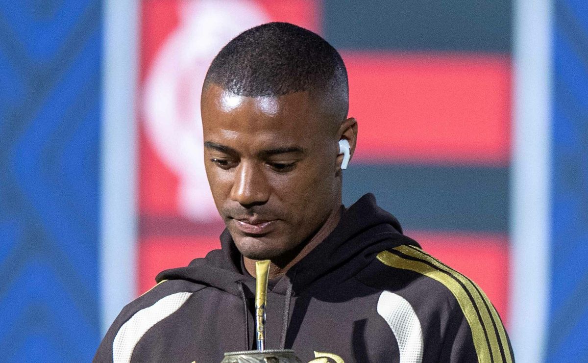 Botafogo recebe notícia antes do clássico contra o Flamengo, e Nico De La Cruz não irá jogar