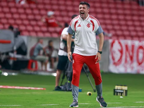 Pezzolano reforça prioridade e confirma busca por zagueiro no mercado