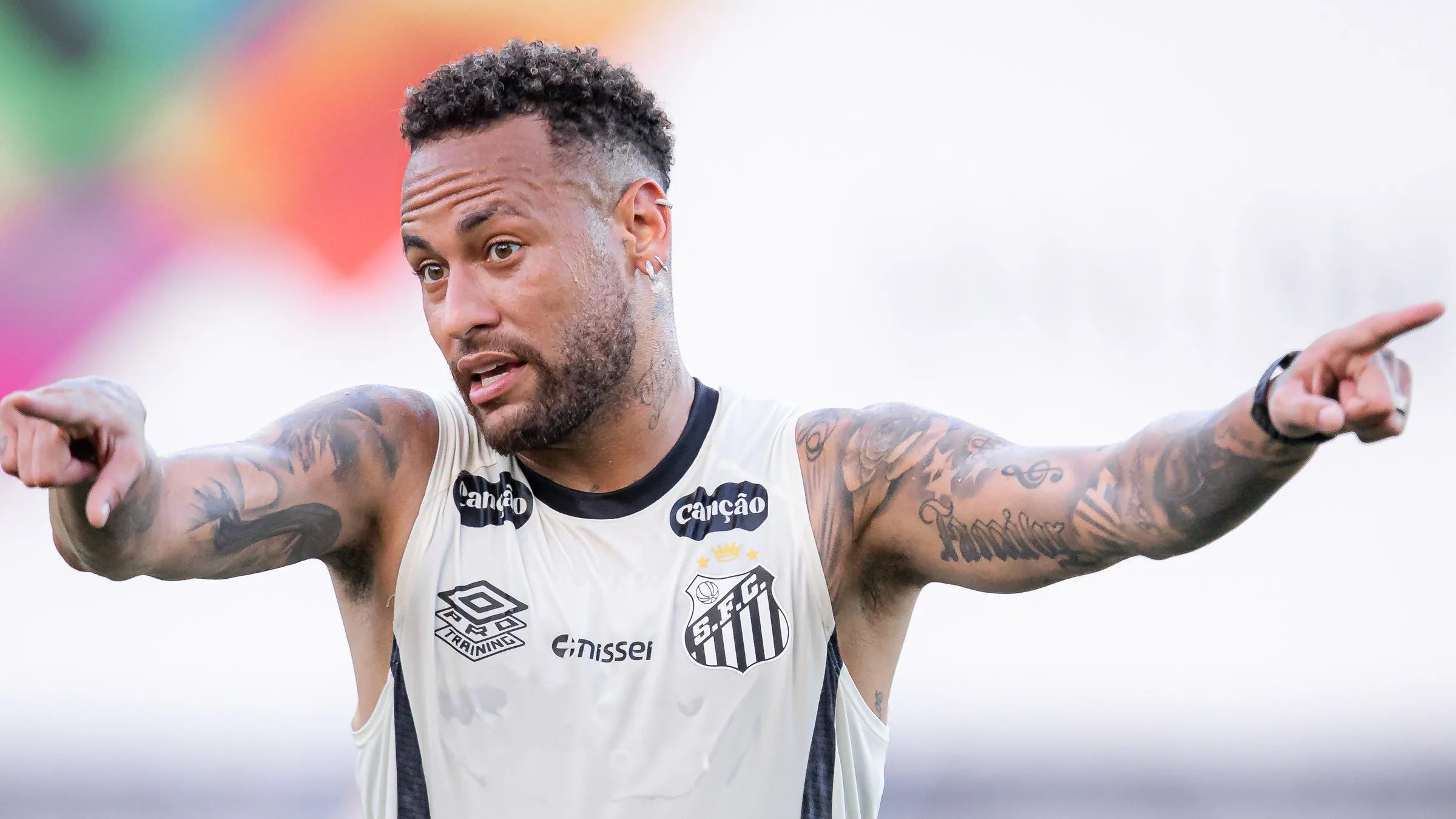 Neymar em treino no CT Rei Pelé. Foto: Raul Baretta/ Santos FC