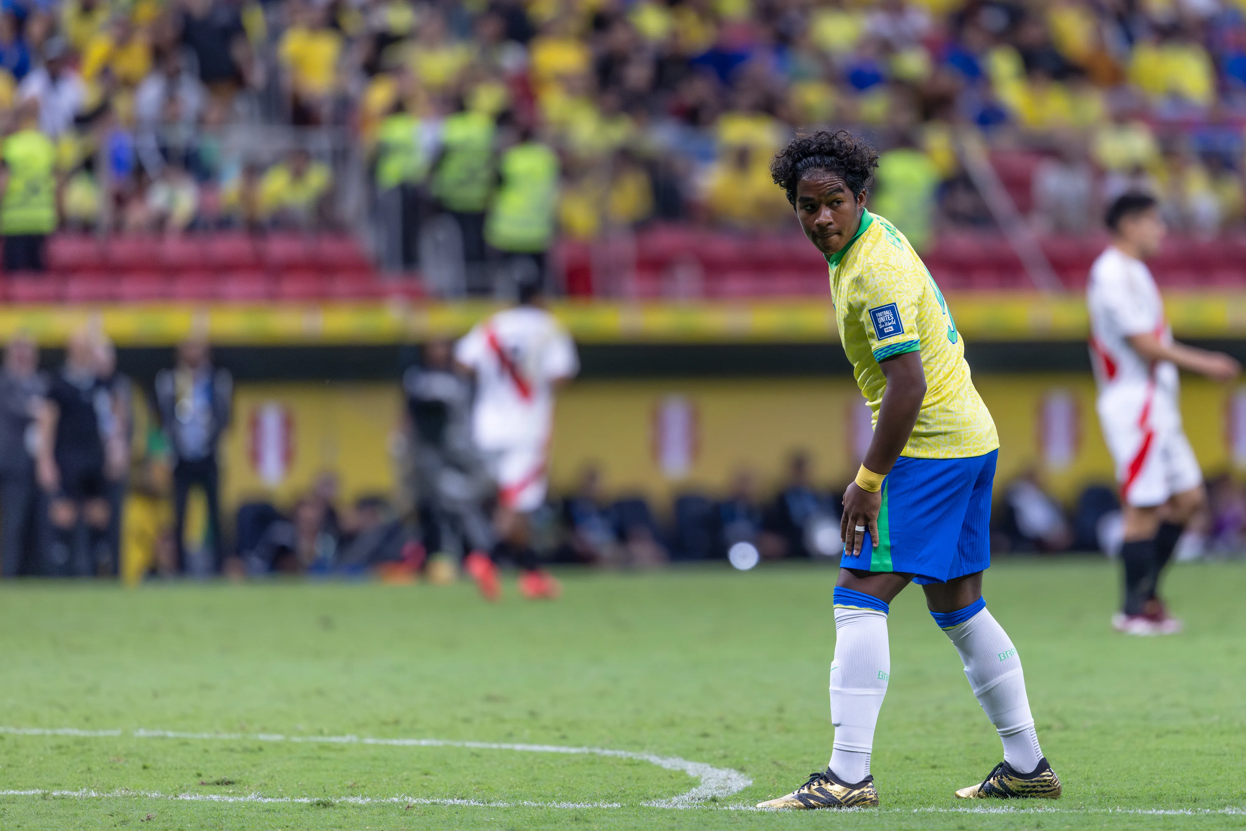 DF – BRASILIA – 15/10/2024 – ELIMINATORIAS COPA DO MUNDO 2026, BRASIL X PERU – Endrick jogador do Brasil durante partida contra o Peru no estadio Mane Garrincha pelo campeonato Eliminatorias Copa Do Mundo 2026. Foto: Ettore Chiereguini/AGIF