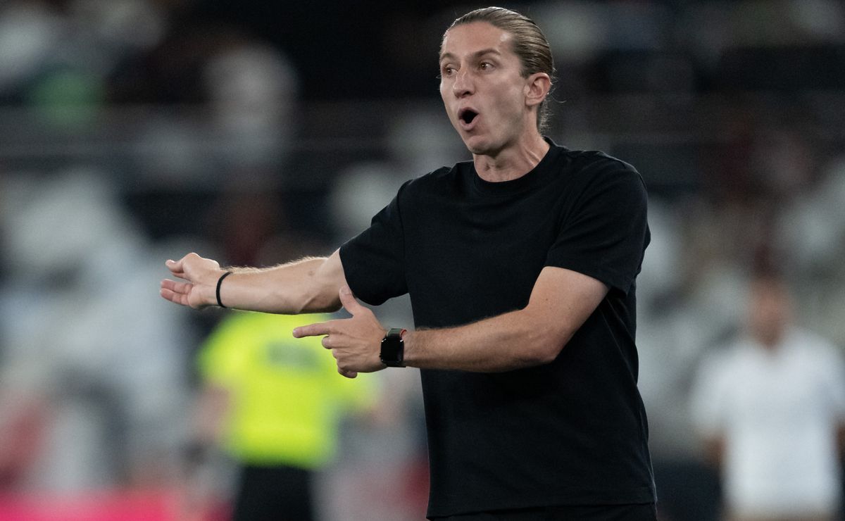 Escalação do Flamengo: Filipe Luís prepara mudanças pontuais para enfrentar o Botafogo