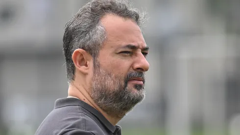 Alexandre Mattos monitora o mercado da bola – Foto: Jota Erre/AGIF