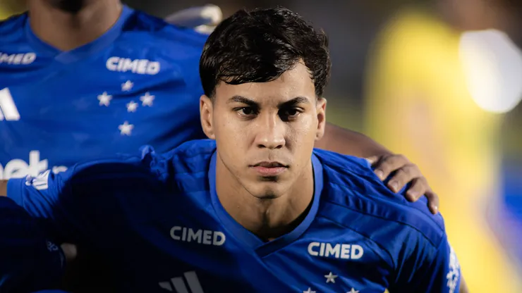 Kaio Jorge jogador do Cruzeiro durante partida contra o Mirassol no estadio Jose Maria de Campos Maia pelo campeonato Brasileiro A 2026. Foto: Vinicius Silva/AGIF