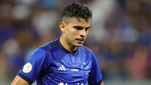 Bruno Rodrigues jogador do Cruzeiro lamenta durante partida contra o Athletico-PR no estadio Mineirao pelo campeonato Brasileiro A 2023. Foto: Gilson Lobo/AGIF