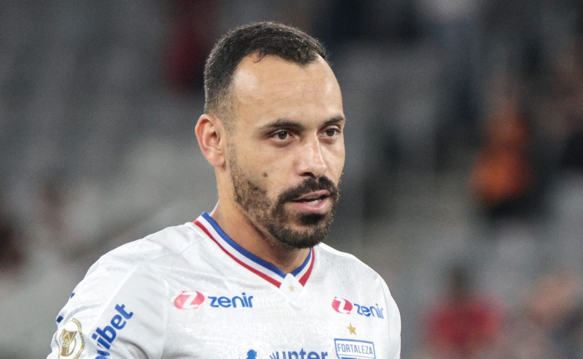 Moisés revela ligação decisiva de Vojvoda para fechar com o Santos: “Não tem como falar não”