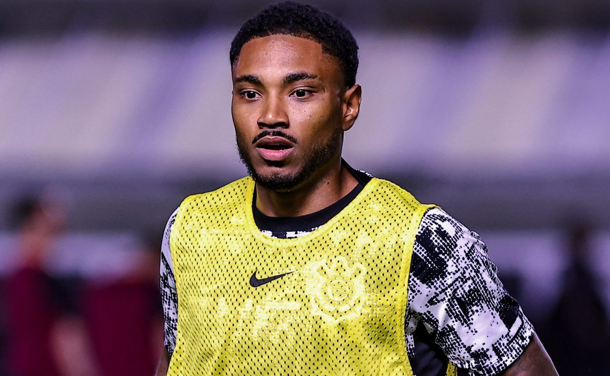 Vitinho “não esquece” o Flamengo e cita jogo da Supercopa do Brasil contra o ex-clube