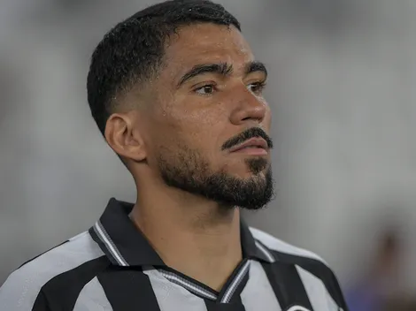 Allan pode ser suspenso por seis jogos após expulsão no Carioca