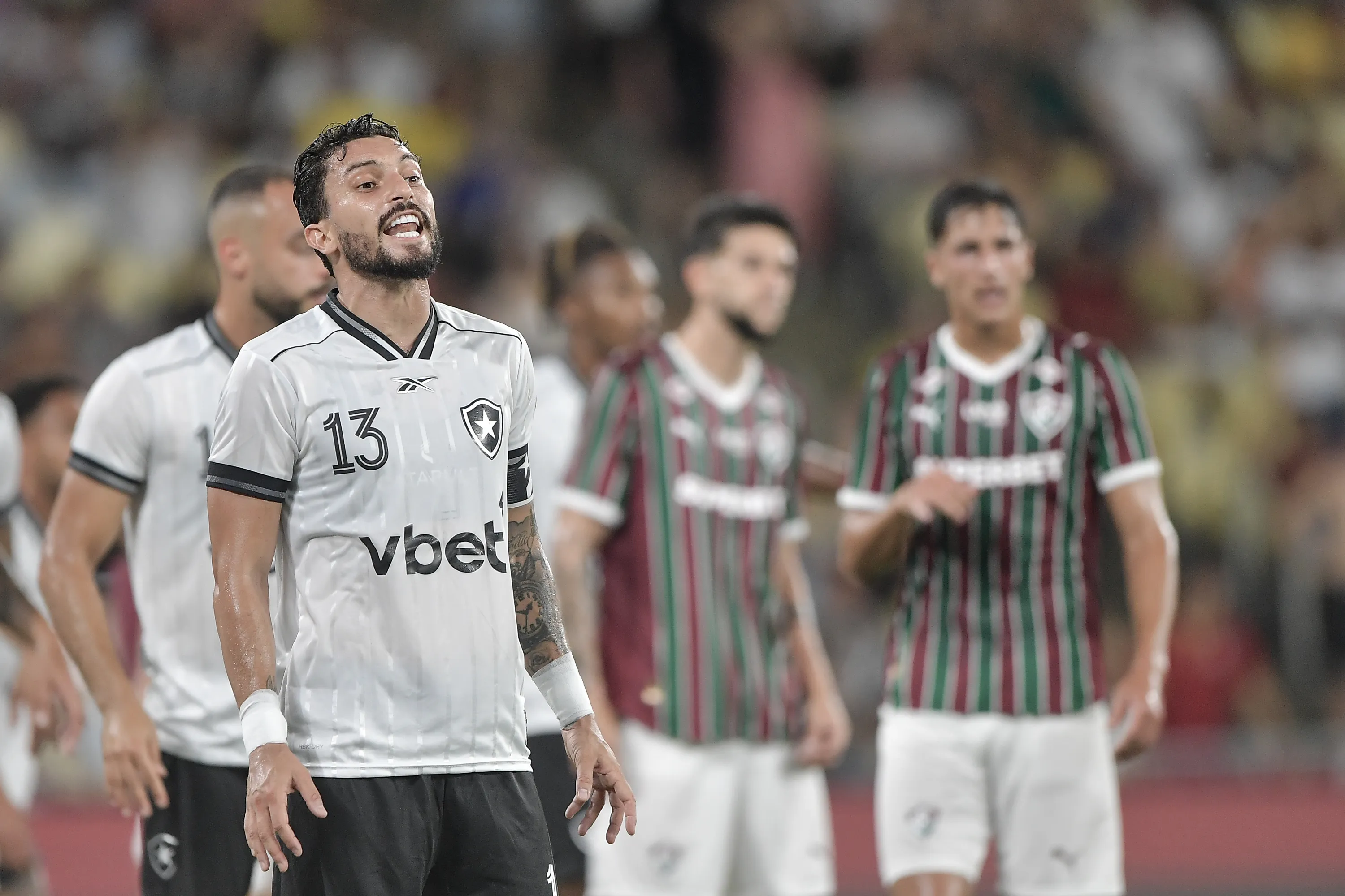 Botafogo vem de derrotas para Vasco e Fluminense. Foto: Thiago Ribeiro/AGIF