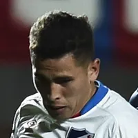 Santos está negociando a chegada do volante Christian Oliva