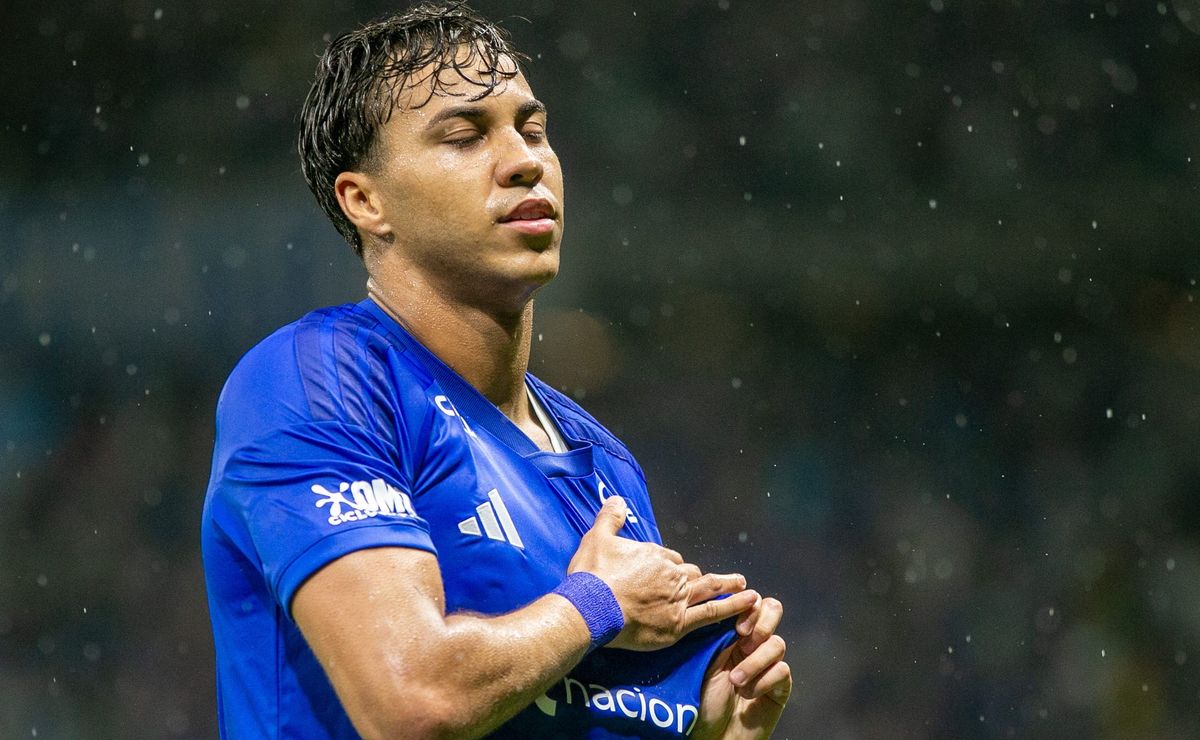 Volante do URT analisa vitória do Cruzeiro e enaltece equipe de Tite: “Time de Série A”