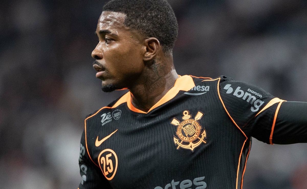 Santos muda de ideia, coloca zagueiro Cacá na mira e tem aval de Alexandre Mattos