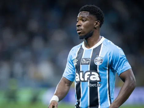 Amuzu é desfalque de última hora no Grêmio no Gauchão