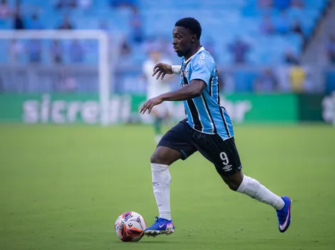 Amuzu pode renovar com o Grêmio após boa fase