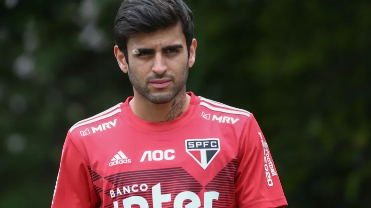 Liziero exalta Crespo e faz alerta sobre venda precoce de joias no São Paulo - Marcello ZambranaAGIF