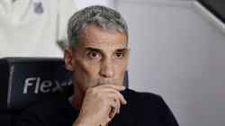 Vojvoda é o técnico do Santos. Foto: Marcello Zambrana/AGIF