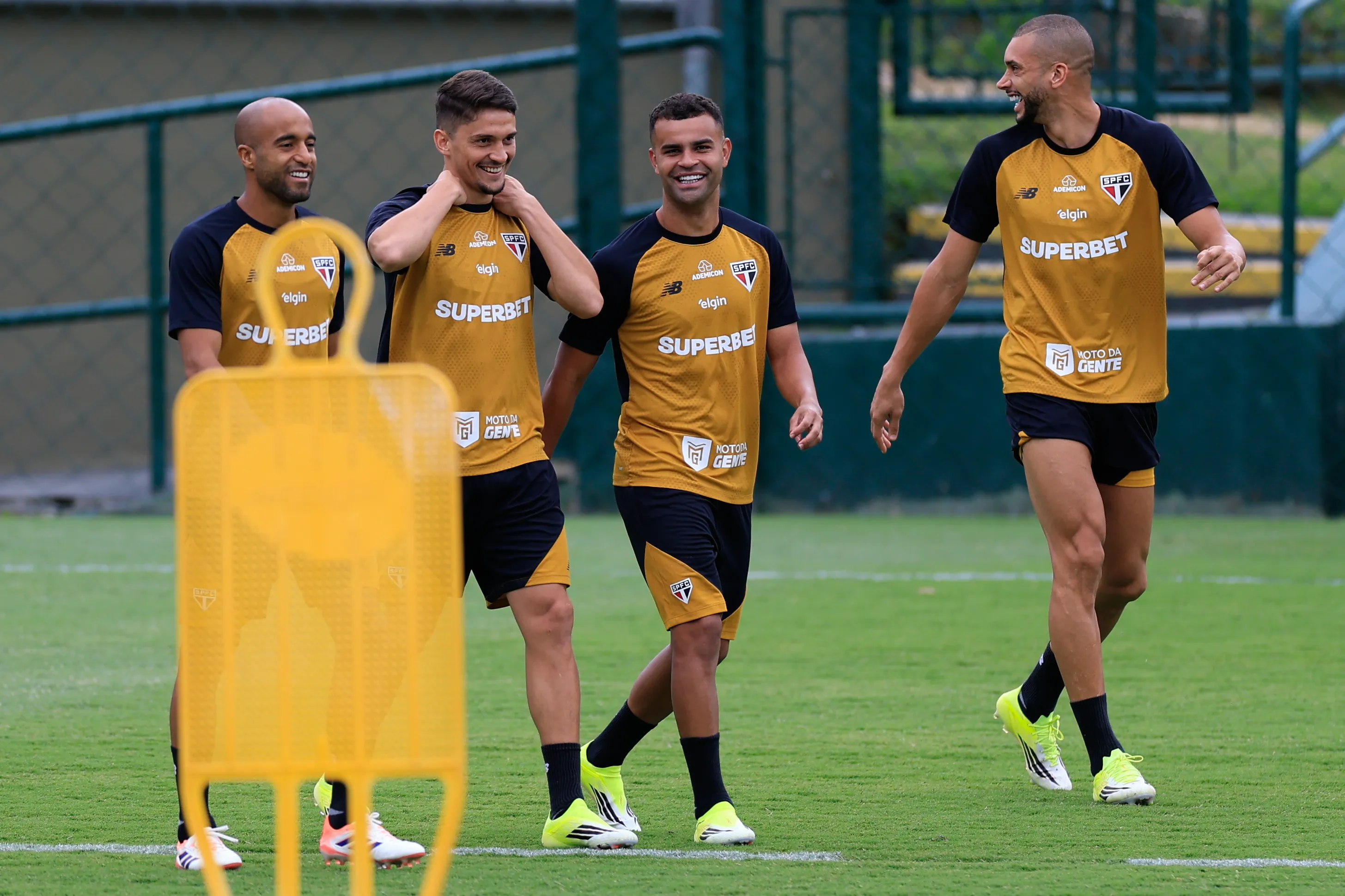 SP – SAO PAULO – 30/01/2026 – SAO PAULO, TREINO – Alison jogador do Sao Paulo durante treino no Centro de Treinamento CT Barra Funda. Foto: Marcello Zambrana/AGIF