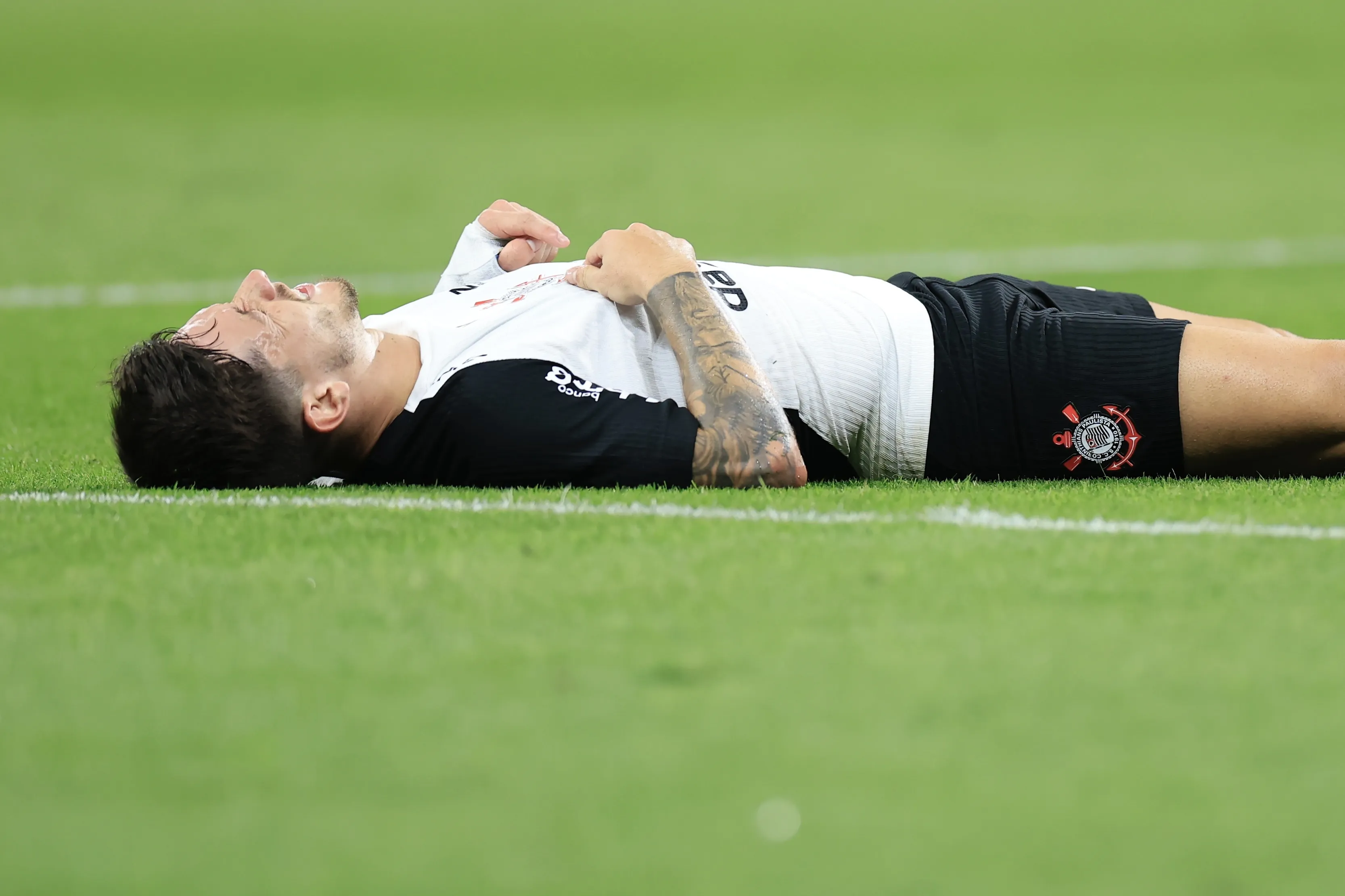 SP – SAO PAULO – 12/02/2026 – BRASILEIRO A 2026, CORINTHIANS X BRAGANTINO – Rodrigo Garro jogador do Corinthians durante partida contra o Bragantino no estadio Arena Corinthians pelo campeonato Brasileiro A 2026. Foto: Marcello Zambrana/AGIF