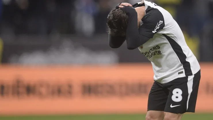 Dorival pede paciência e acredita na retomada de Garro no Corinthians - Alan MoriciAGIF