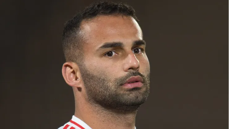 Internacional inicia conversas para renovação de Thiago Maia