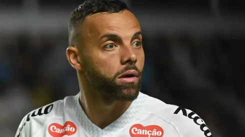 Guilherme marca três gols em estreia nos EUA e choca torcedores do Santos