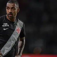 Vasco trava saída e define preço milionário por Paulo Henrique