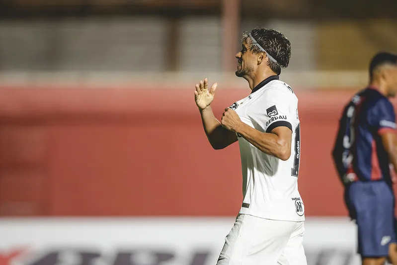 Scarpa comemora seu gol pelo Atlético-MG. Foto: Pedro Souza/Atlético-MG