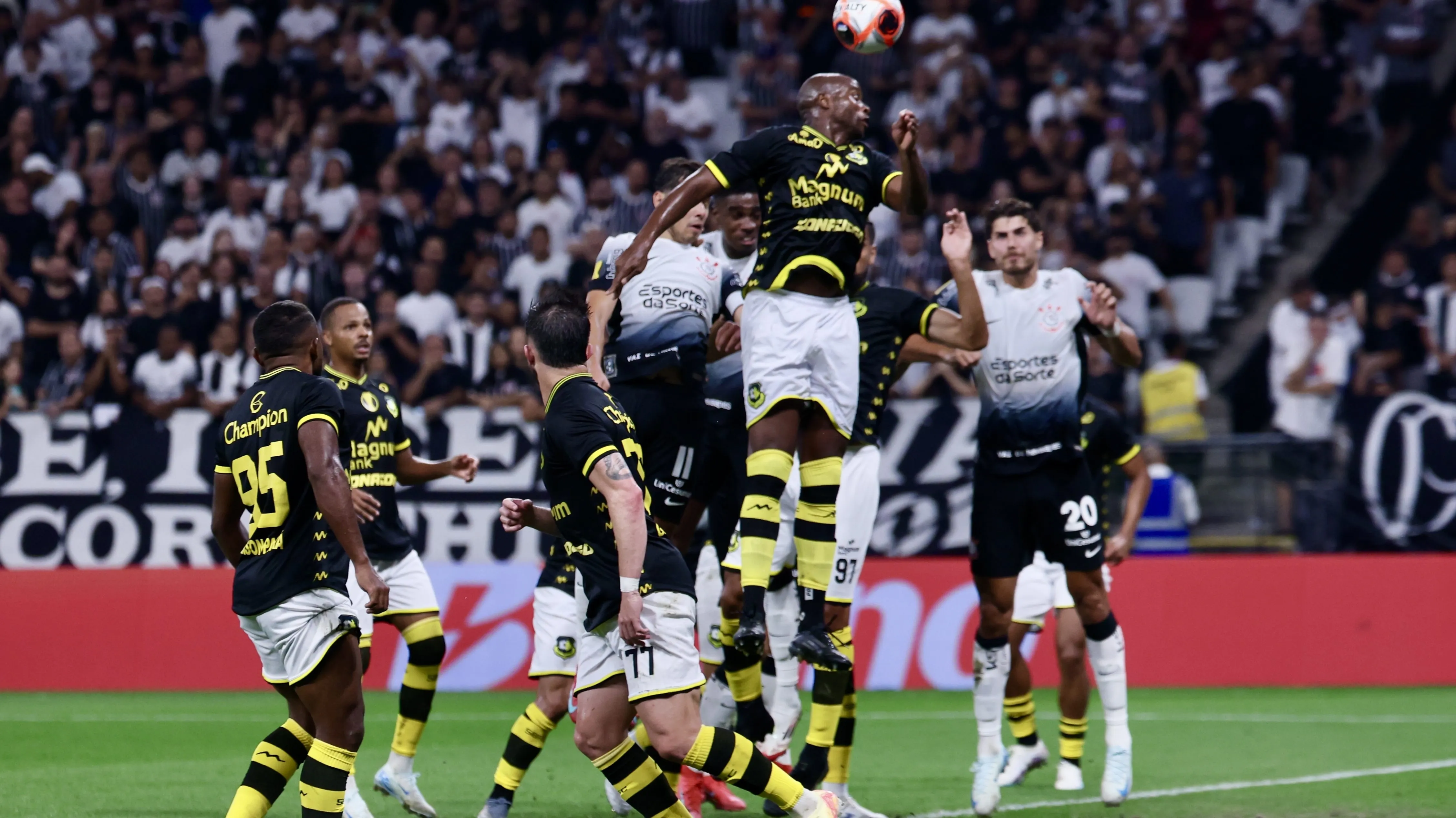 São Bernardo X Corinthians. Foto: Marcello Zambrana/AGIF