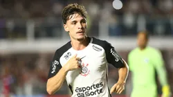 Breno Bidon jogador do Corinthians comemora seu gol durante partida contra o Bahia no estadio Vila Belmiro pelo campeonato Brasileiro A 2026. Foto: Mauricio De Souza/AGIF