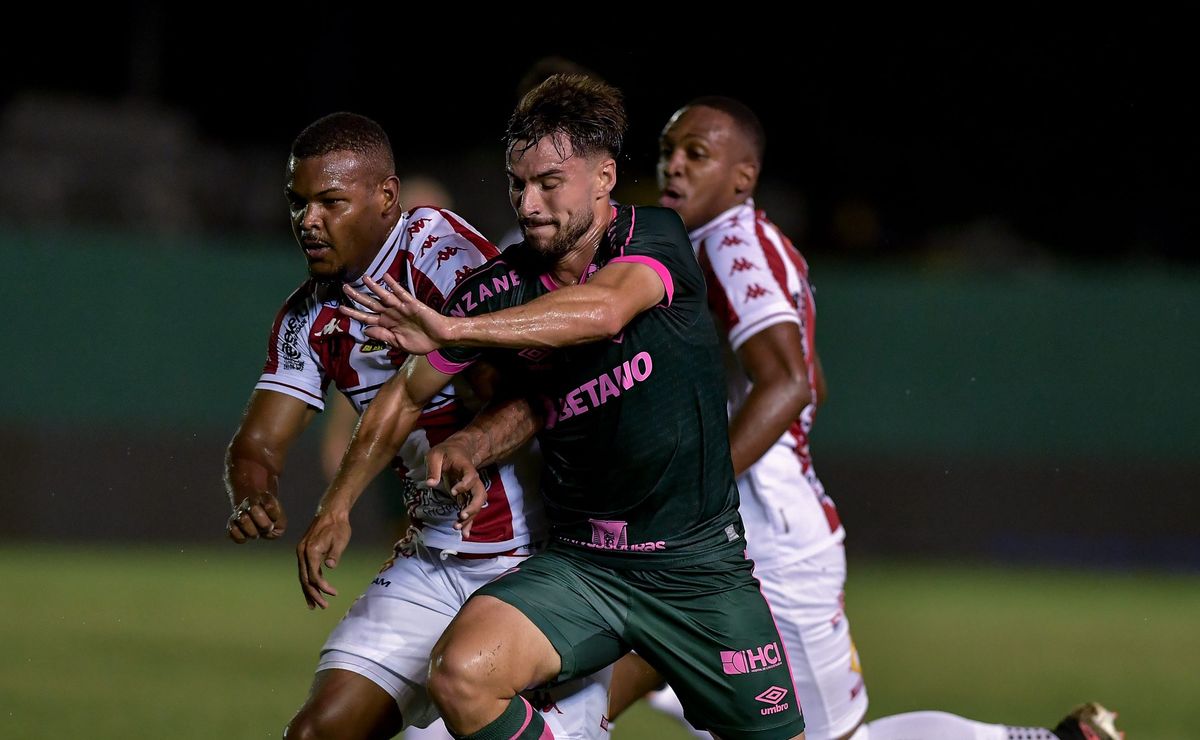 Adversários no Carioca, Bangu é a equipe que mais sofreu gols do Fluminense em toda história