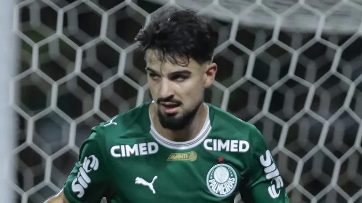 José "Flaco" López marcou para o Palmeiras diante do Guarani