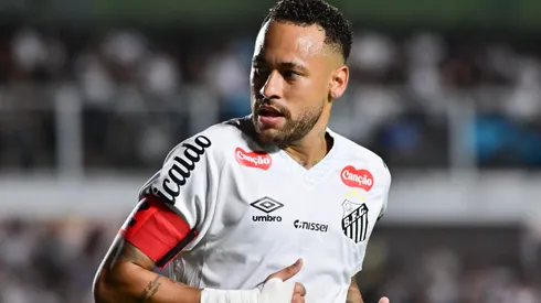 Neymar Jr. jogador do Santos durante partida contra o Velo Clube. Foto: Jota Erre/AGIF