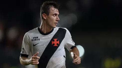 RJ – RIO DE JANEIRO – 02/02/2026 – CARIOCA 2026, MADUREIRA X VASCO – Lucas Piton jogador do Vasco durante partida contra o Madureira no estadio Sao Januario pelo campeonato Carioca 2026. Foto: Thiago Ribeiro/AGIF