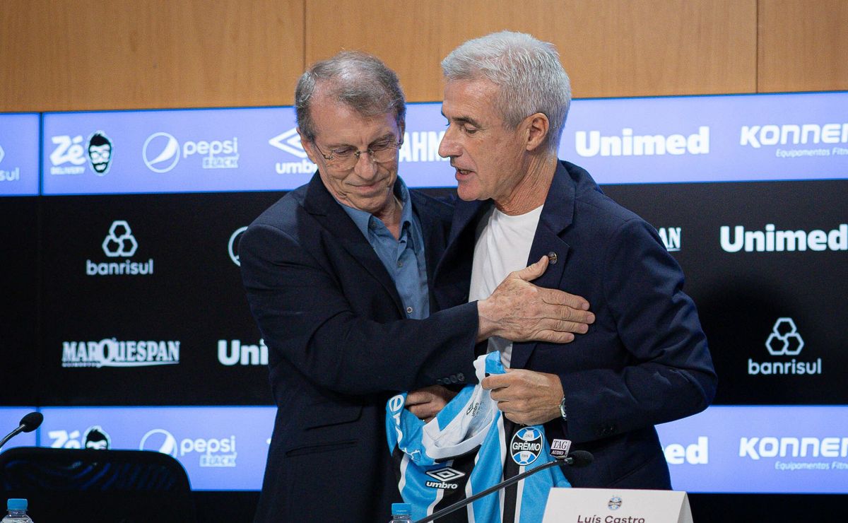 Odorico Roman mantém confiança em Luís Castro apesar da irregularidade do Grêmio: “Pode tirar mais desse elenco”